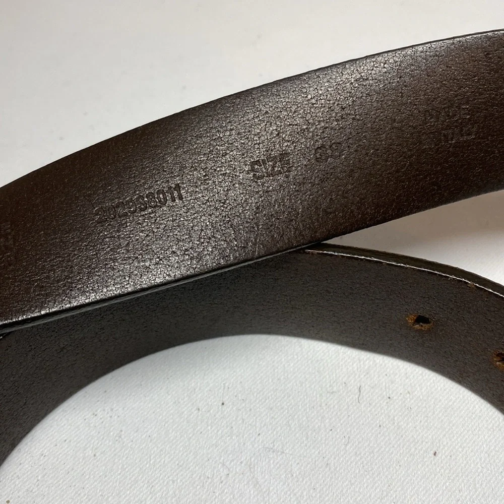 Banana Republic Brown Leather Belt with Silvertone Buckle Size 38